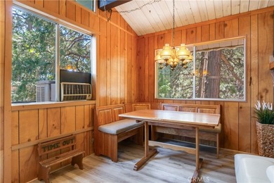 PRICE REDUCTION!!!Charming 4-bedroom, 3-bath mountain home - photo 7