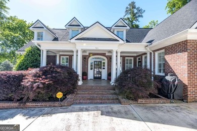 Custom-built home. Winding staircase & grand foyer. Huge master - photo 8