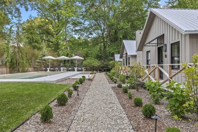 Discover an extraordinary opportunity to own The Townie Cottages - photo 6