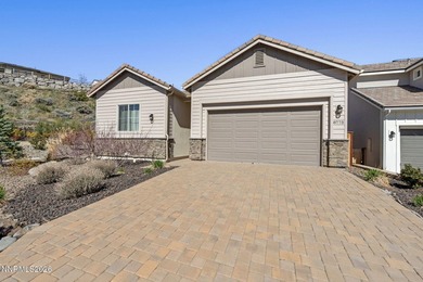 MOTIVATED SELLERS!! Built in 2021, this highly upgraded - photo 2