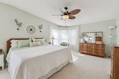 Welcome to easy Florida lake view living in this beautifully - photo 18