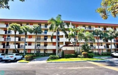 Lake Condo For Sale in Pompano Beach, Florida