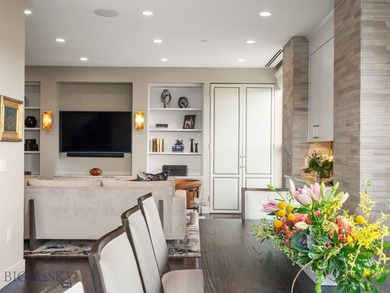 Welcome to this stunning, high-end furnished condo, ideally - photo 25