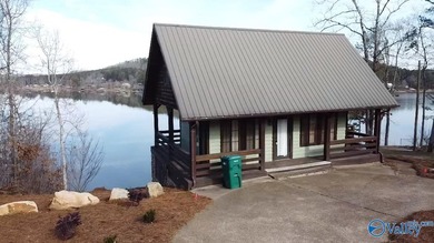 Welcome to the Crow's Nest! Incredible views of Weiss Lake await - photo 2