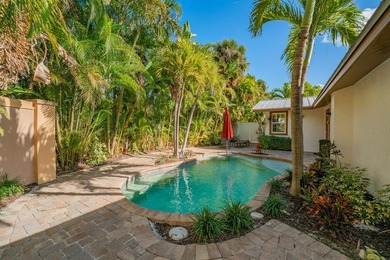 This exceptional turnkey 5-bedroom, 5-bath duplex on Anna Maria - photo 33