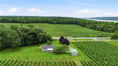 Welcome to the home you've been waiting for! Situated scenically - photo 37