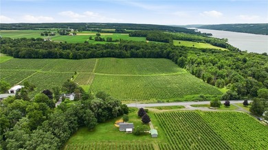 Welcome to the home you've been waiting for! Situated scenically - photo 38