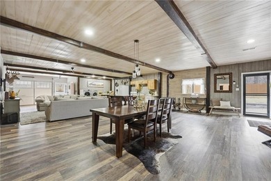 Extraordinary 15-acre Kansas City, Kansas estate featuring a - photo 8