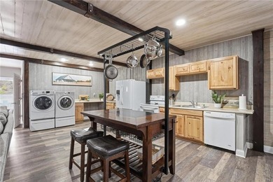 Extraordinary 15-acre Kansas City, Kansas estate featuring a - photo 10