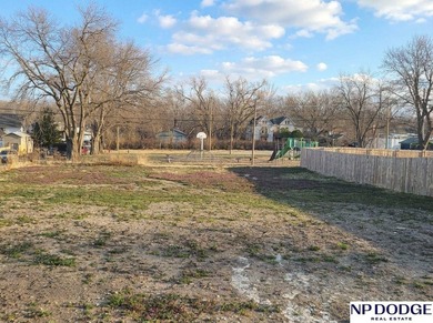 Fantastic opportunity to build in Ashland! Enjoy a relaxed - photo 1