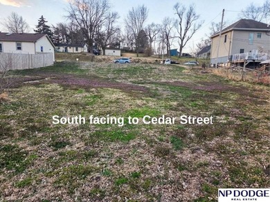 Fantastic opportunity to build in Ashland! Enjoy a relaxed - photo 2