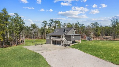 Located on 5+ gated acres along the shores of Lake Sam Rayburn - photo 2