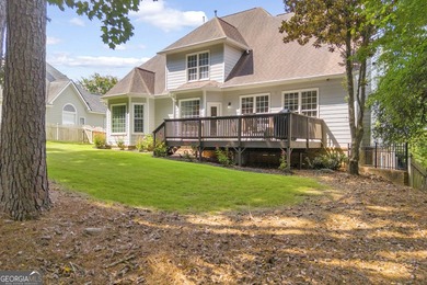 Welcome home to 1190 Lamont Circle. Nestled on a beautifully - photo 3