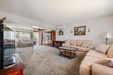 Classic Cape Cod charm meets exceptional versatility in this - photo 5