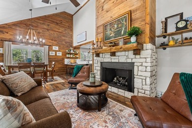 Located on 5+ gated acres along the shores of Lake Sam Rayburn - photo 6