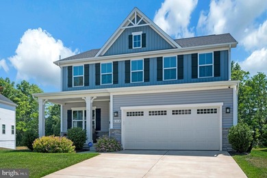 Welcome home to this 4BR, 3.5BA Colonial in the soughtafter - photo 3