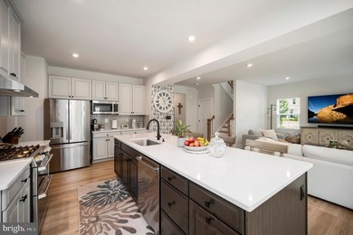 Welcome home to this 4BR, 3.5BA Colonial in the soughtafter - photo 9