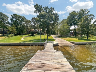 Spacious Custom Lakefront Home...On two of the best Crown Lake - photo 12