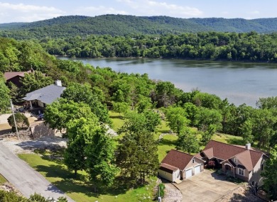 Beautiful Waterfront Home - photo 3