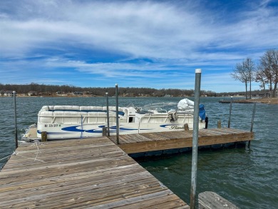 Spacious Custom Lakefront Home...On two of the best Crown Lake - photo 15