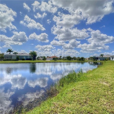 LAKEFRONT! WIDE WATER VIEW!! SOUTHEAST REAR EXPOSURE! ON QUIET - photo 6