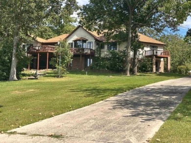 Spacious Custom Lakefront Home...On two of the best Crown Lake - photo 35