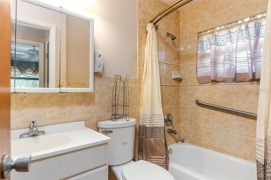 Under contract-accepting backup offers. Welcome to 539 Sabal - photo 8