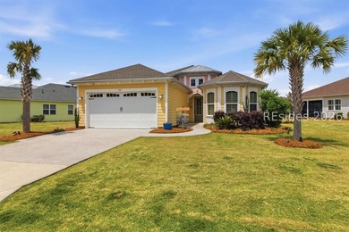 This breathtaking Parrot model on a unique oversized homesite is - photo 1