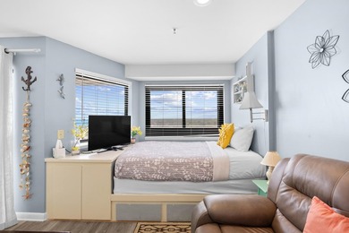 Enjoy stunning ocean views from this beautifully furnished 10th - photo 13