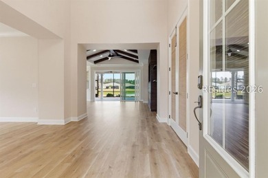 This breathtaking Parrot model on a unique oversized homesite is - photo 6