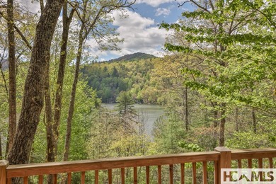 Lake Glenville Luxury Retreat: Private Dock, Designer Renovation - photo 20