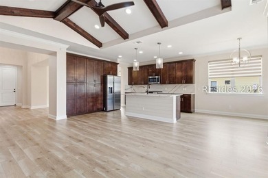 This breathtaking Parrot model on a unique oversized homesite is - photo 10