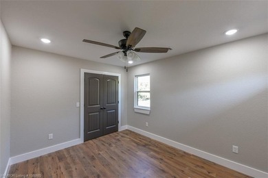 Builder came in under budget and is passing savings on to the - photo 25
