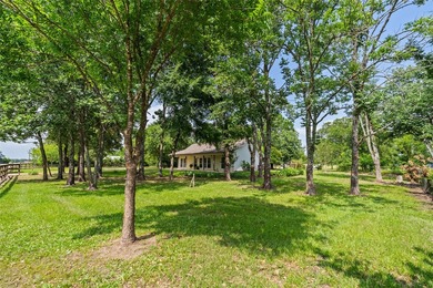 Welcome to country living in the heart of Emory, Texas! This - photo 4
