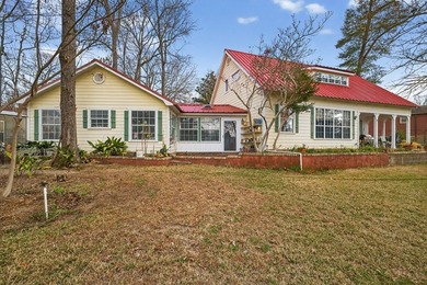 3B/3B Victorian-style waterfront home situated on approximately - photo 3