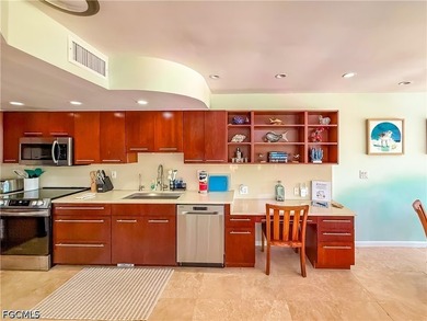 541 Gulf Lane - Steps to the Sand with Sweeping Water Views & - photo 15