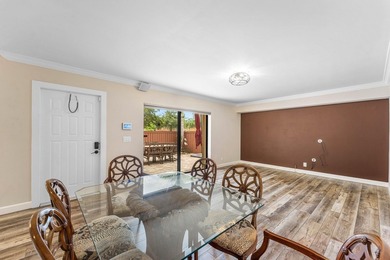 Welcome to Waterford Courtyards! This beautifully updated - photo 16