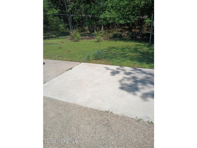 Welcome to your peaceful retreat on a calm street where privacy - photo 22