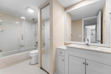 Welcome to Waterford Courtyards! This beautifully updated - photo 28
