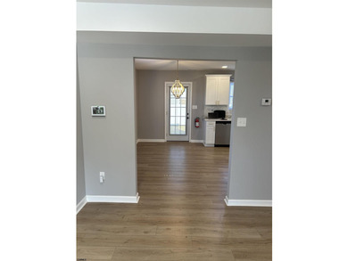 Welcome to 1405 N Ohio Ave in Venice Park neighborhood, a fully - photo 8