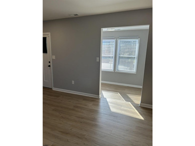 Welcome to 1405 N Ohio Ave in Venice Park neighborhood, a fully - photo 9