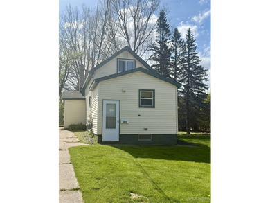 Lake Antoine Home Active Under Contract in Iron Mountain Michigan