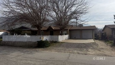 This charming 2 bed, 1 bath home sits on a quiet Lake Isabella - photo 2