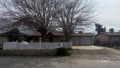 This charming 2 bed, 1 bath home sits on a quiet Lake Isabella - photo 3