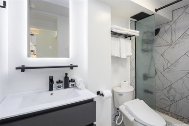 Turn key vacation rental. Nicely renovated, best location in the - photo 2