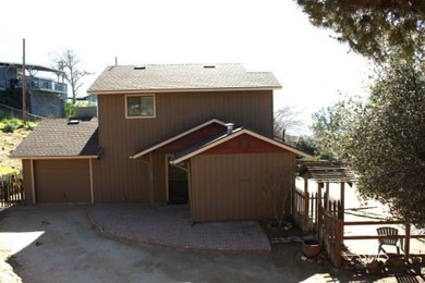This place is Neat-Clean and complete !! Located in a very nice - photo 2