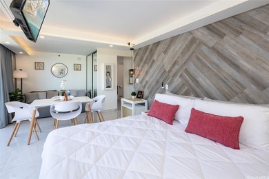 Turn key vacation rental. Nicely renovated, best location in the - photo 3