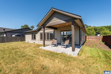This beautifully maintained 2022 home offers effortless living - photo 13