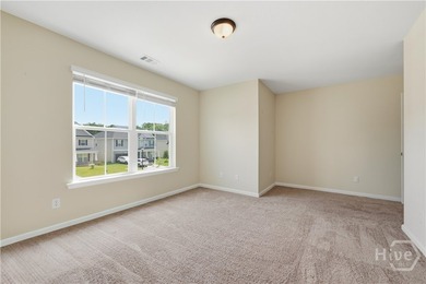 Offering space, thoughtful updates, and everyday convenience - photo 16