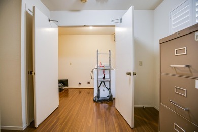Beautiful 4-bedroom, 2.5-bath, two-story family home located on - photo 18
